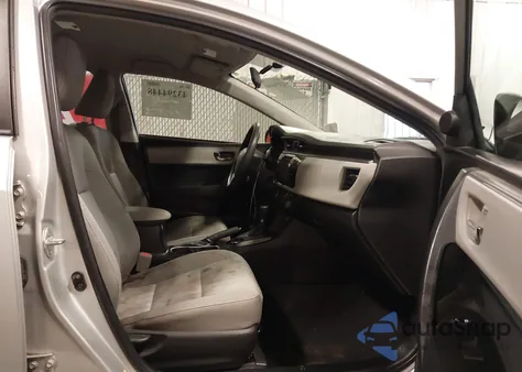 2015 Toyota Corolla Le z USA, uszkodzony, nr VIN 2T1BURHE7FC473555